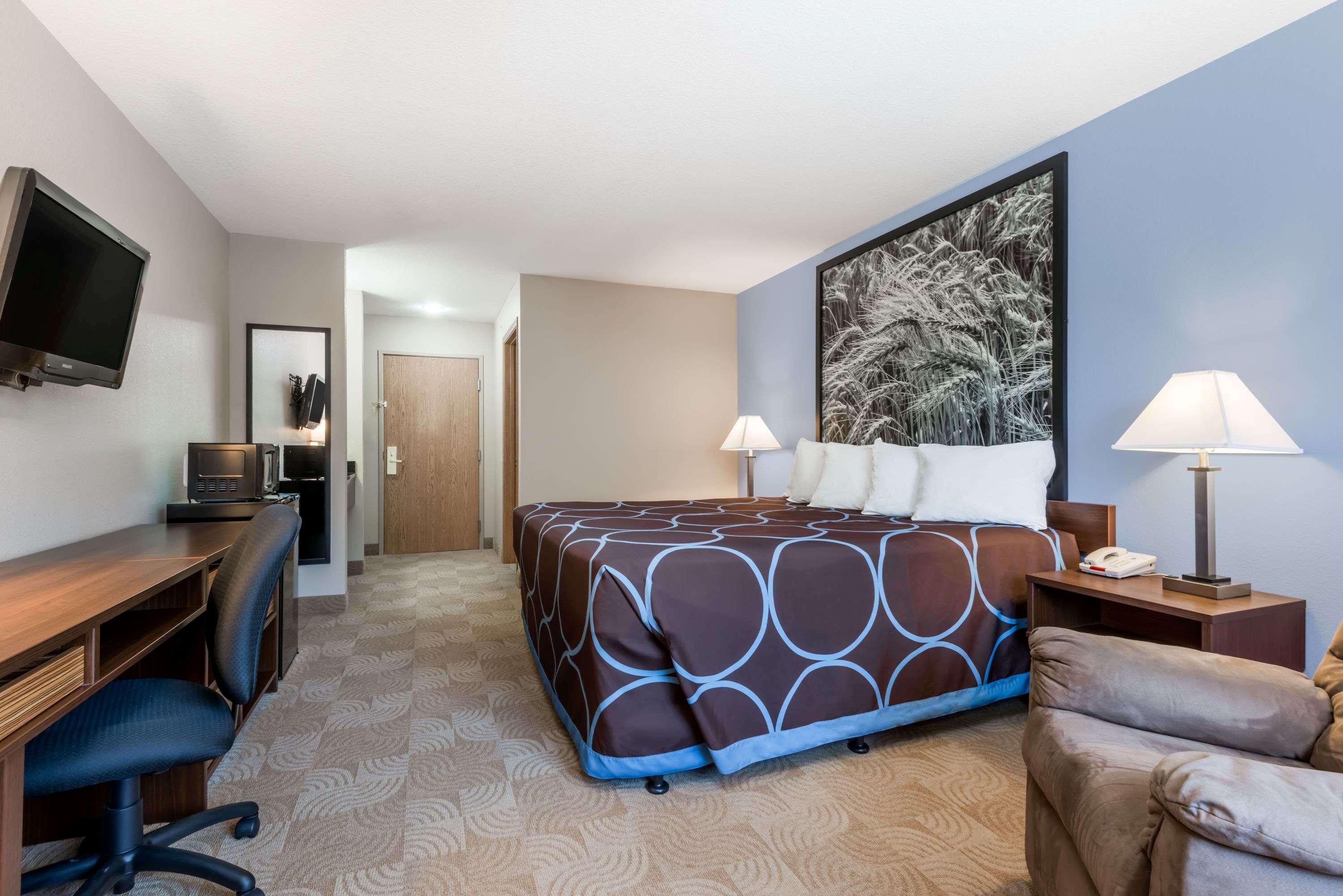 Super 8 By Wyndham Beloit Hotel Buitenkant foto