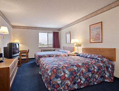 Super 8 By Wyndham Beloit Hotel Kamer foto