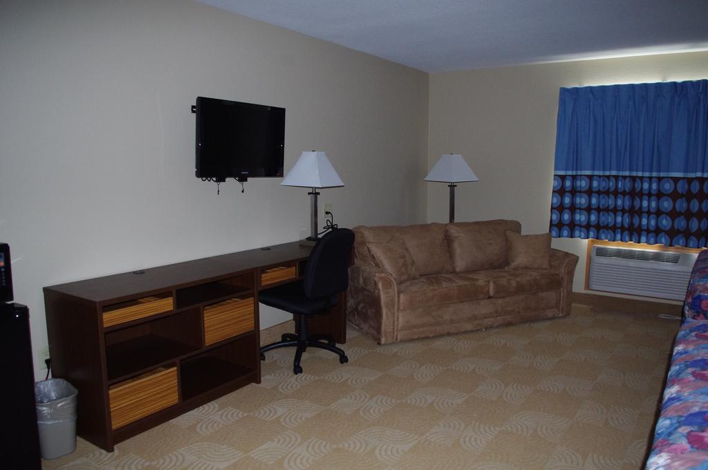 Super 8 By Wyndham Beloit Hotel Kamer foto